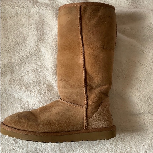 UGG Classic Tall II Boot - Picture 6 of 8